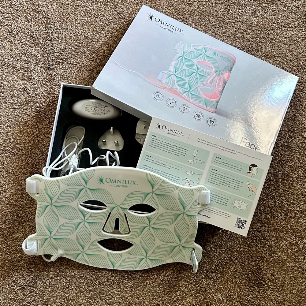 Contour Red LED Light Therapy Mask